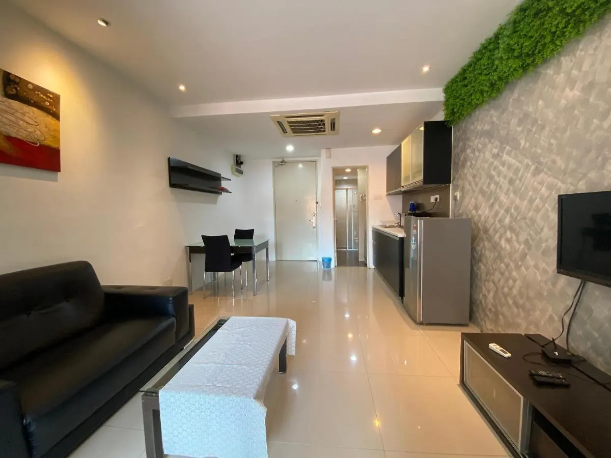 Spacious 3R,2R,Studio 5Min Walk To Time Square,Lalaport, Pool,Gym,Wifi Lägenhet Kuala Lumpur